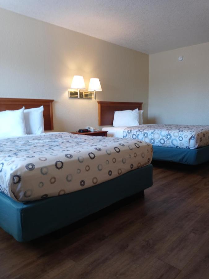Hole Inn The Wall Hotel - Fort Walton Beach - Sunset Plaza - Nearby Beaches & Hurlburt Eksteriør bilde