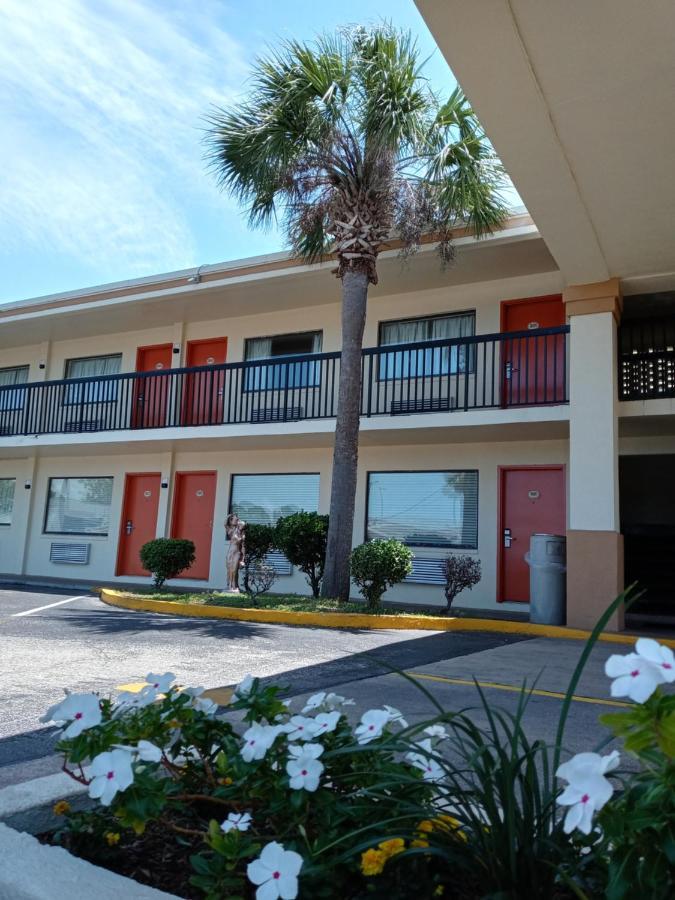 Hole Inn The Wall Hotel - Fort Walton Beach - Sunset Plaza - Nearby Beaches & Hurlburt Eksteriør bilde